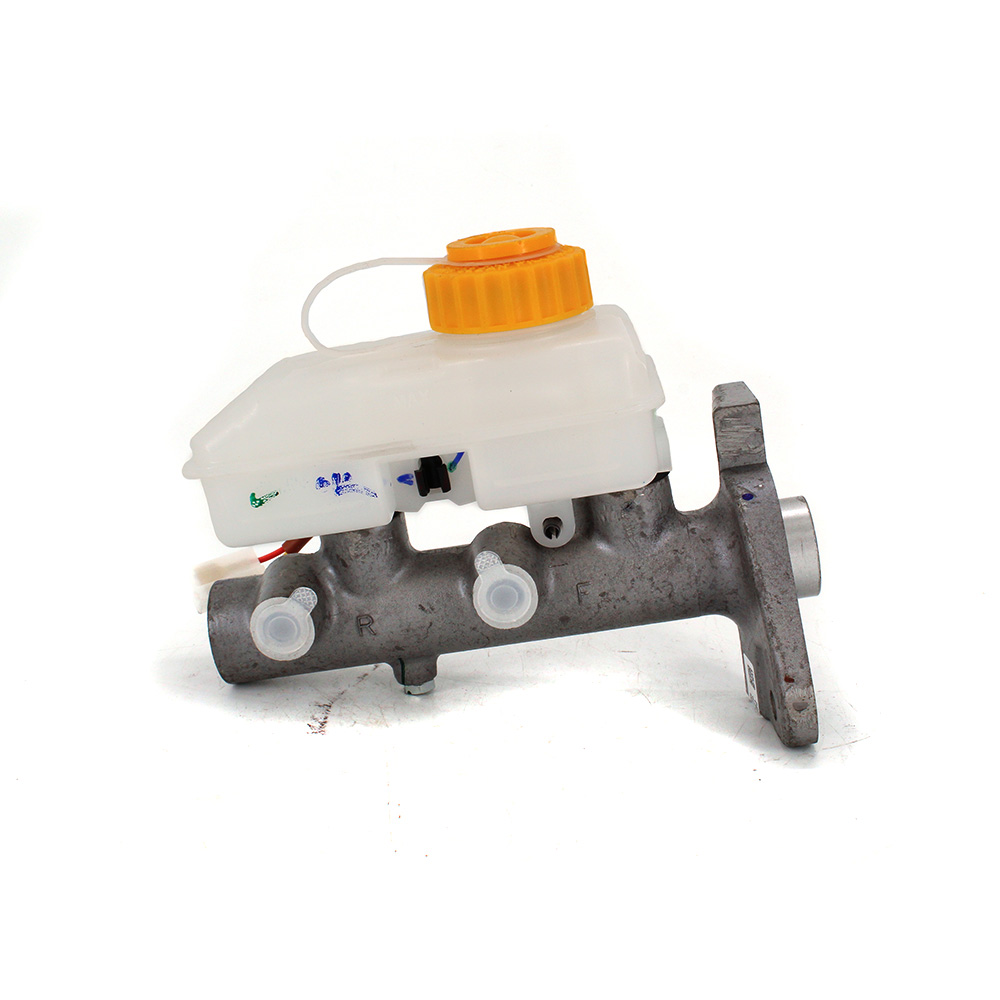 Brake Master Cylinder for MAHINDRA BOLERO 2.5 NEF — view 1